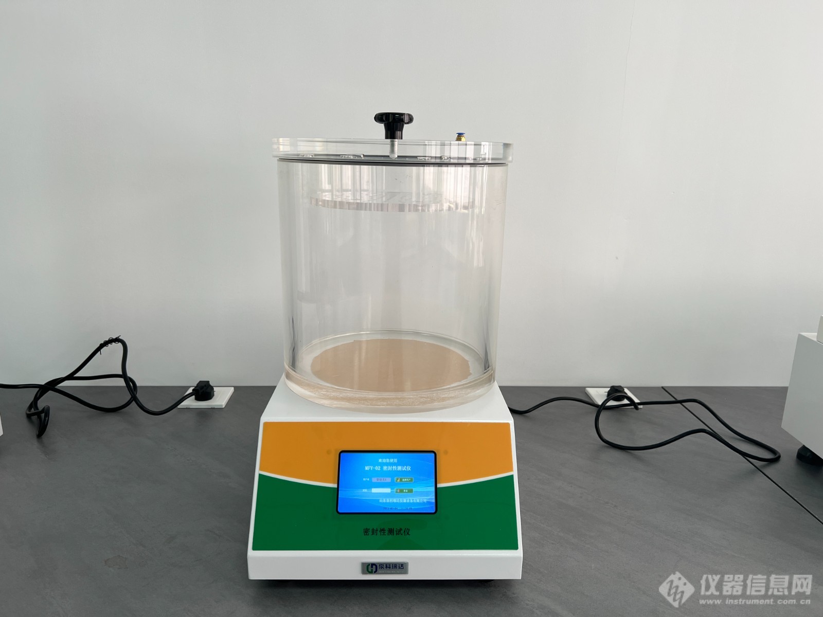 九游体育网站：抽真空食品包装密封性检测仪的应用与技术特点(图1)