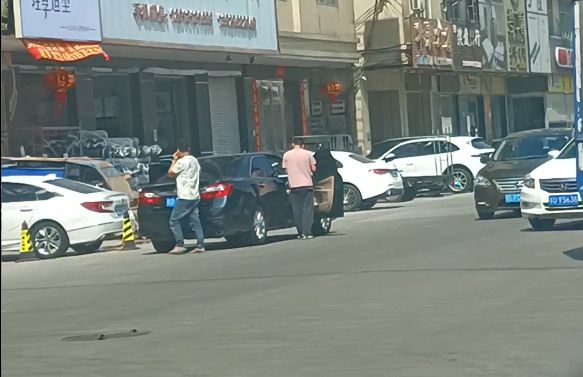 音响包装中暗藏假冒伪劣卷烟罗田警方捣毁跨省销售假烟团伙(图2)