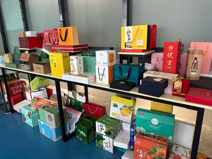 95后青年陈科霖与纸箱“较劲”8年干出大名堂！(图4)