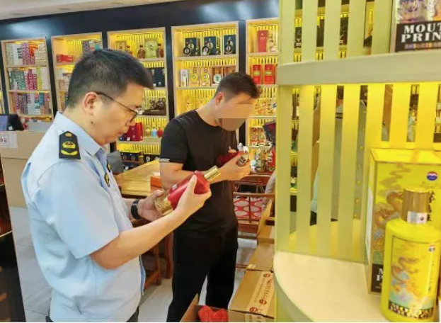 广东省佛山市南海区实名公布食品领域“铁拳”行动典型案例！涉假冒侵权、无证经营(图2)