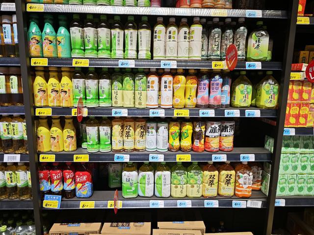 更具性价比大包装饮料成“显眼包”？(图3)