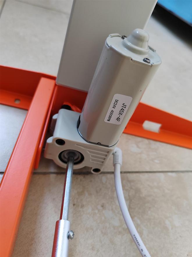 九游体育网站：西王食品：包装油销售主要通过厢式货车运输不使用油罐车运输(图8)