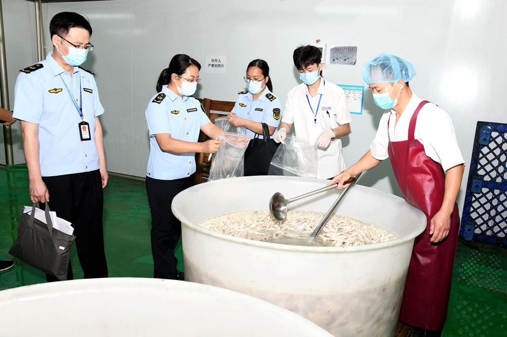 广西来宾市市场监管局多举措强化落实食品生产企业“两个责任”(图2)