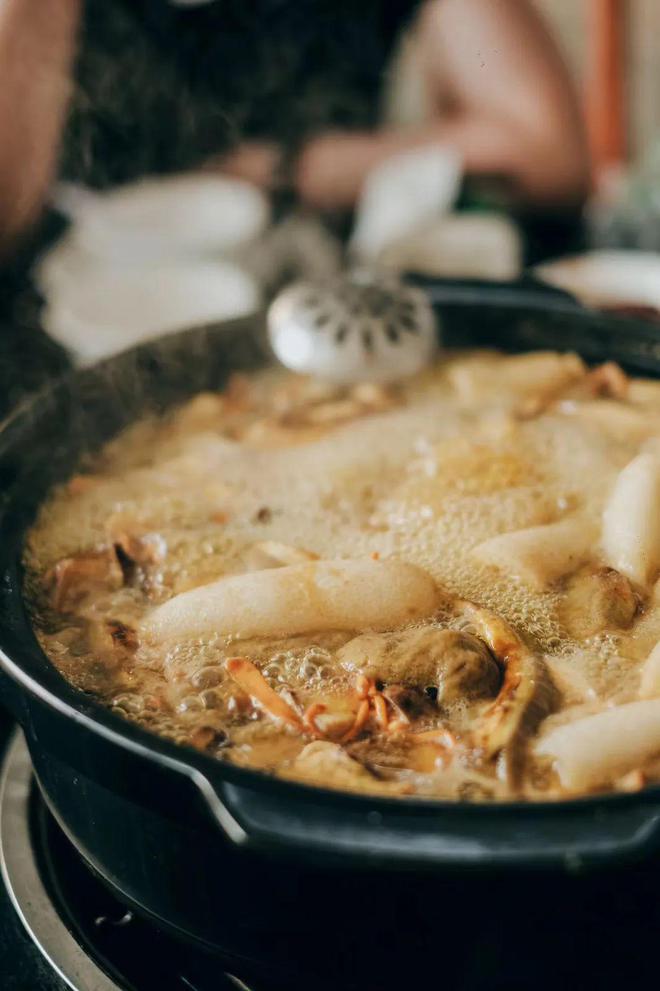 九游体育网站：救命！这些菌子真的鲜入灵魂(图8)