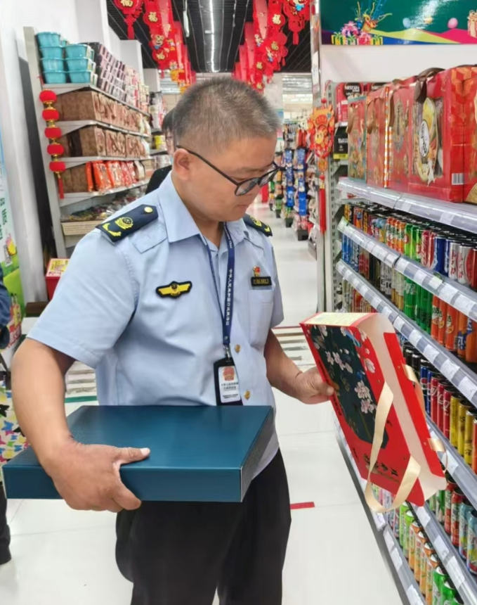 新疆裕民县市场监管局开展月饼等产品执法检查