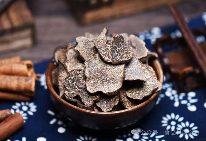 九游体育：《食品科学》：成都大学李翔、刘达玉教授等：基于主成分分析的冰温气调包装对松露的品质指标及相关性影响