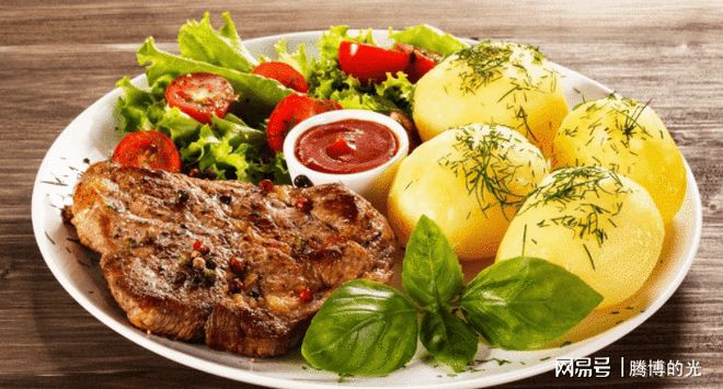 九游体育：食品经营许可证和预包装食品备案是否都需要