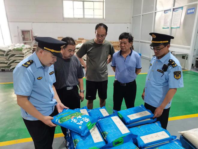 九游体育网站：崇明全力推进预包装食品追溯二维码赋码工作