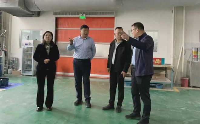 九游体育：东光县纸箱包装机械联合会组团参观郑州市印刷包装企业(图4)