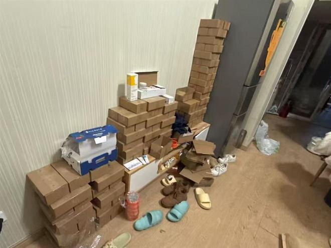 知名润肤霜仅售4至6折？上海警方破获制售假冒品牌护肤品侵权案(图3)