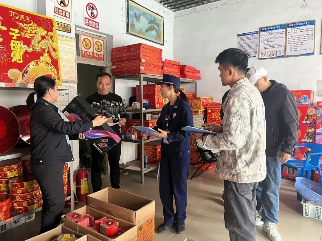 平安欢喜过年消防伴您身边(图4)