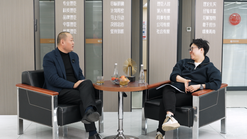 理臣中国董事长李亚对话新商业架构师张琦：企业上市的真相与全球布局实战指南