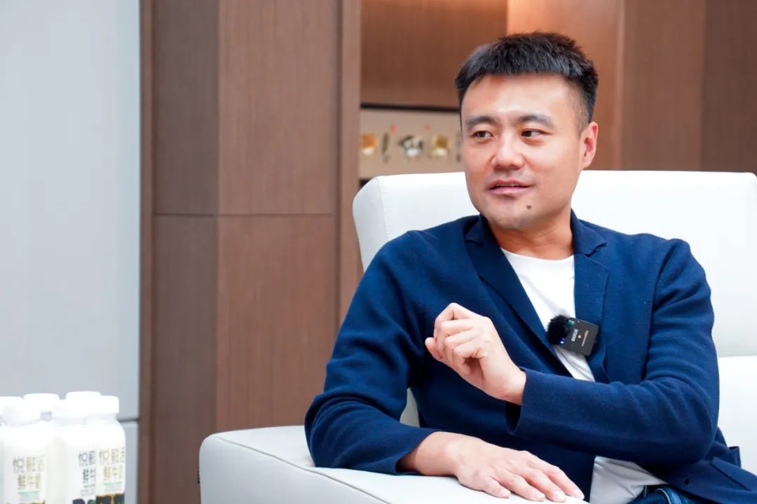 九游体育网站：“每卖两瓶就有一瓶是它”！老牌企业孵化新品牌六年问鼎第一(图2)