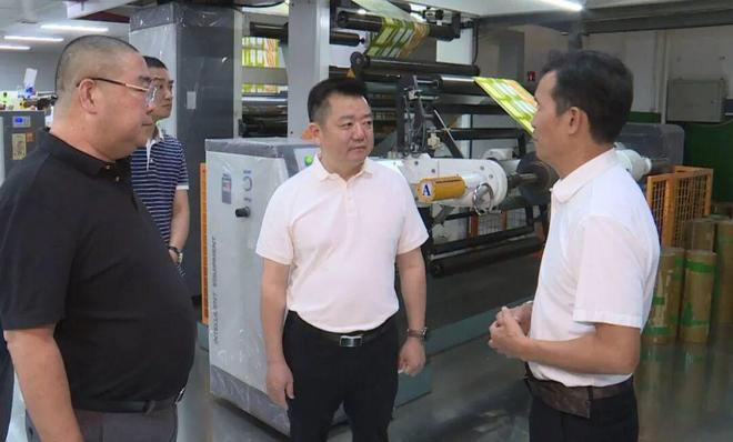 【聚焦高质量发展】陈创阳带队调研食品、印刷包装企业生产情况